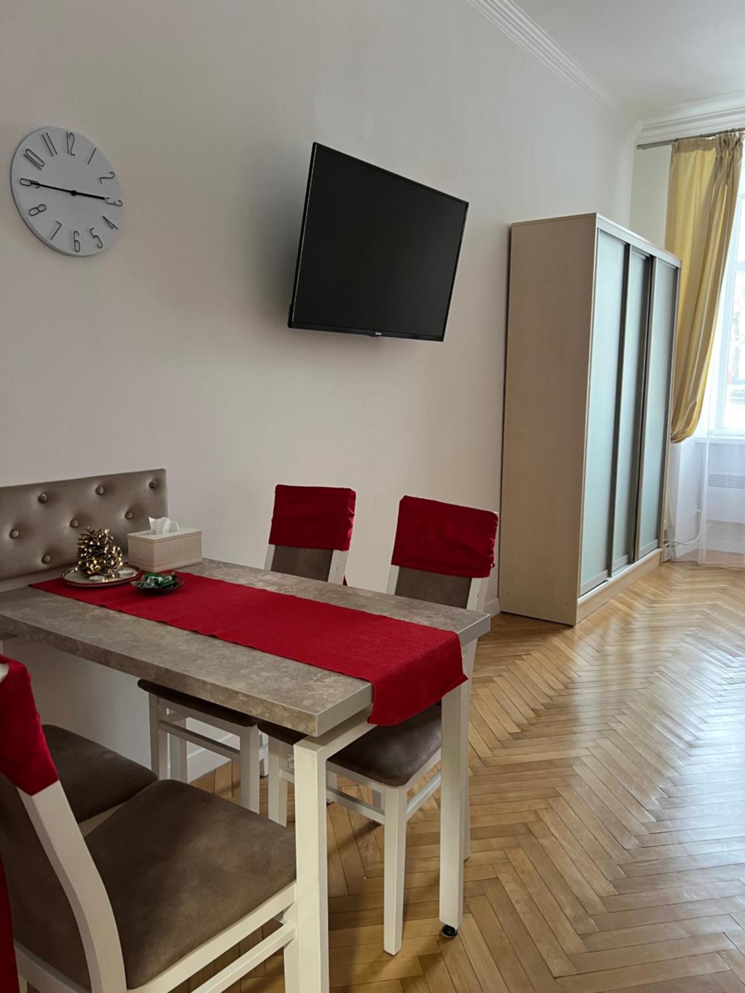 Siesta Apartment On Stefanyka Lemberg Exterior foto